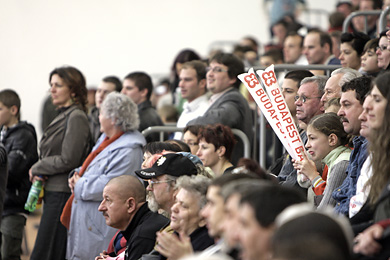 a közönség is jól szórakozik (KK 2009)